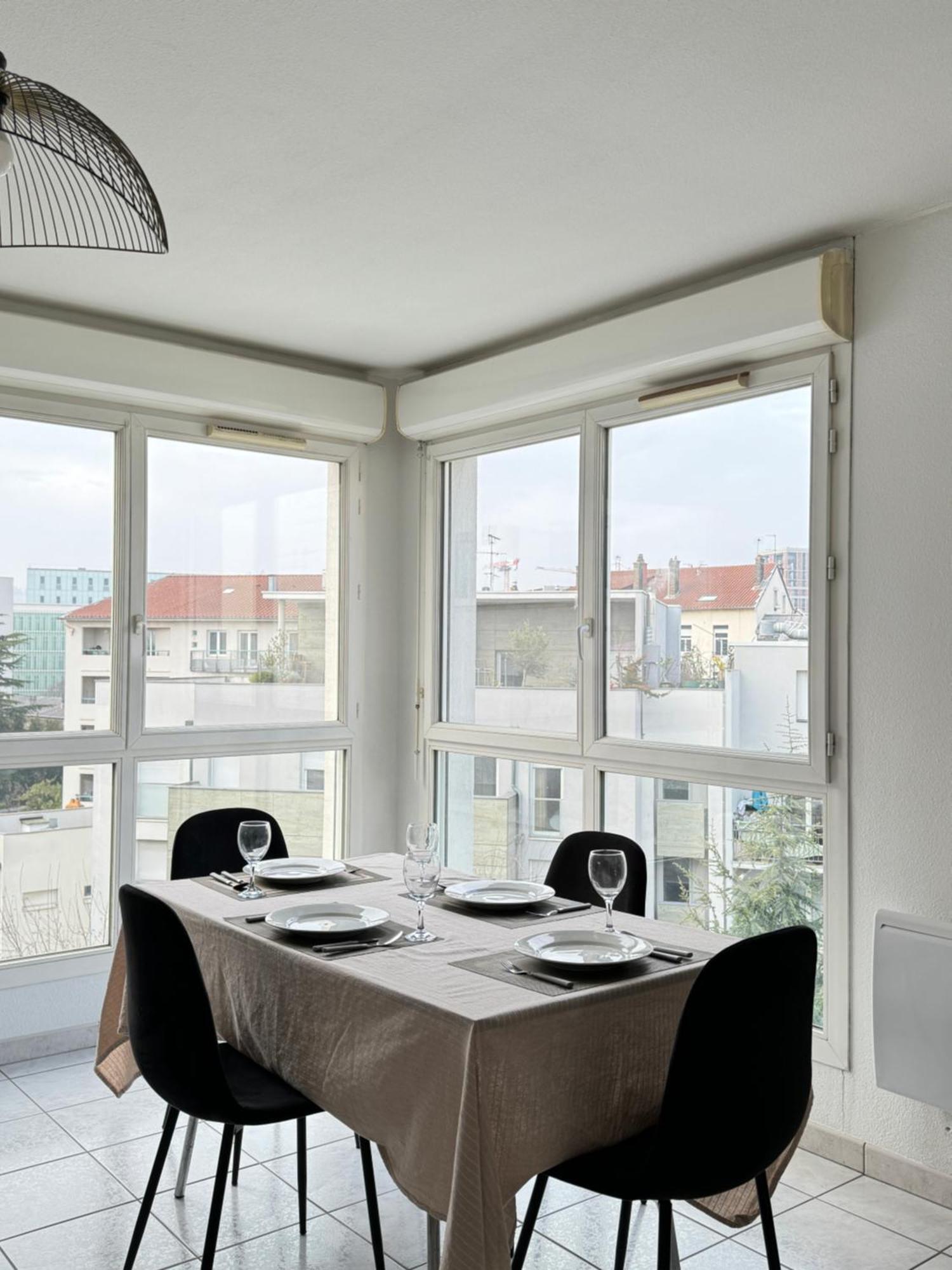 Casa Lyon Appartement Lumineaux ภายนอก รูปภาพ